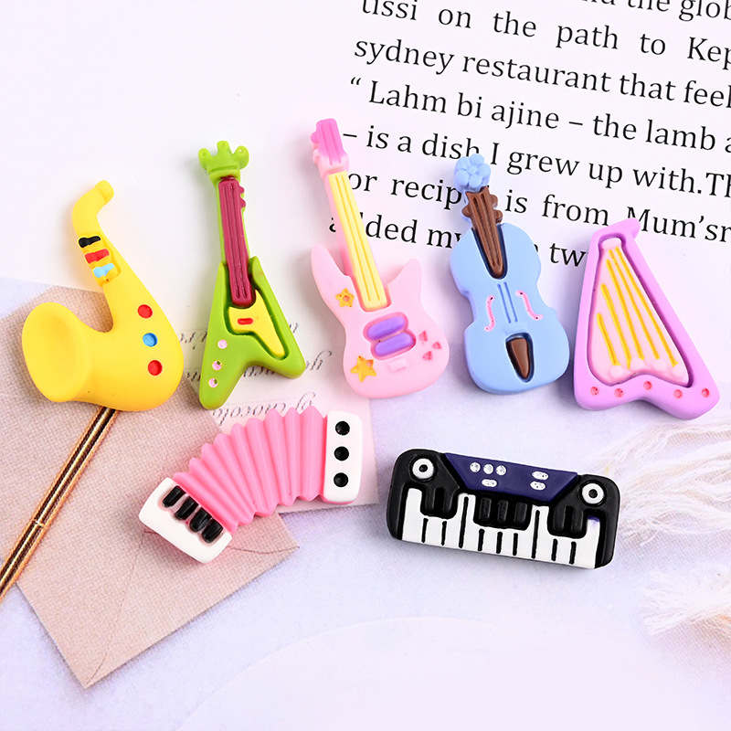 10 szt. Kreskówkowe, urocze, ż – Musical Instrument Jewelry recenzja i cena