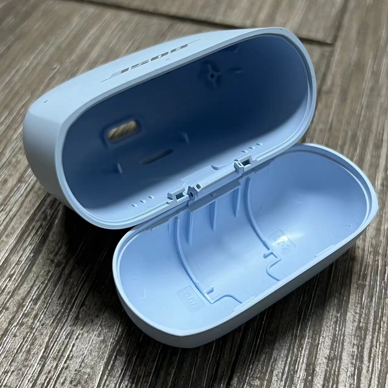 Nowa górna obudowa do słuchawe – Bose Headphone Qc Ultra recenzja i cena